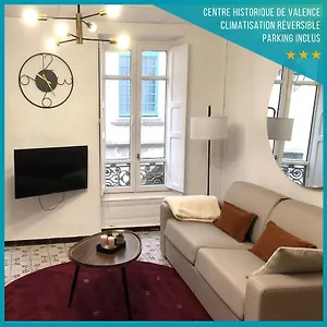  Appartement ღ Le Cypriano • T2 Au Centre De Valence Avec Parking